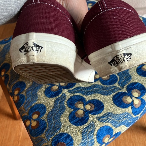 Vans Oxblood sneakers! Preloved ❤️ - Picture 12 of 14
